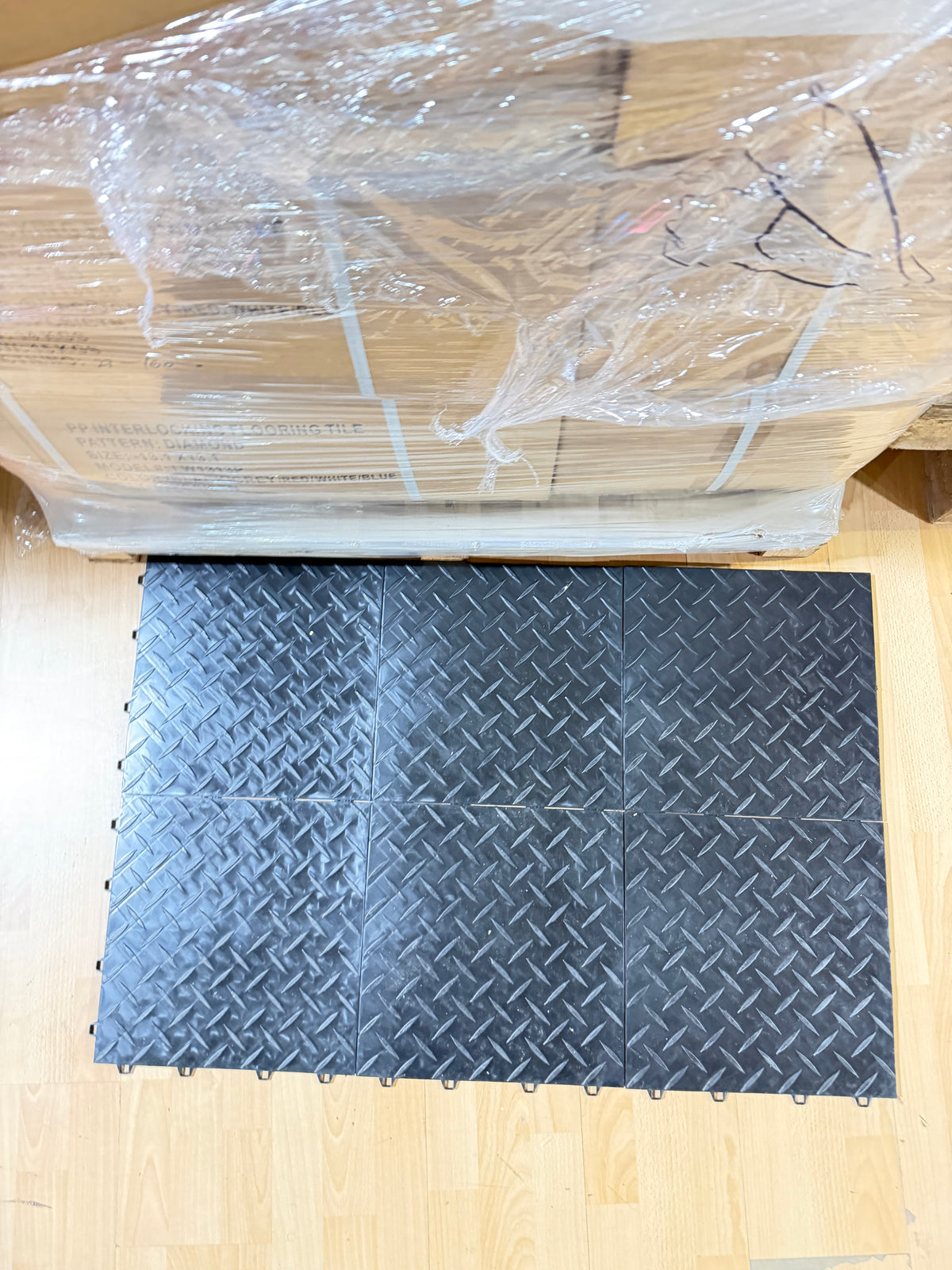 Baldosas de Suelo Interlocking - Acabado Diamante (Pack 50 unidades)